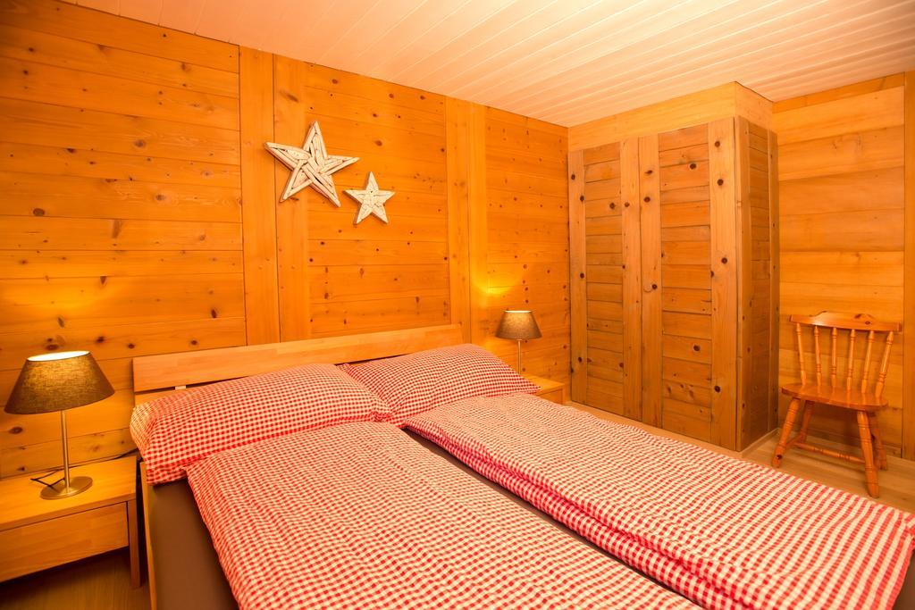 Mom - Alpine Boutique Apartments, Romantica, Near Grindelwald Terminal Room photo