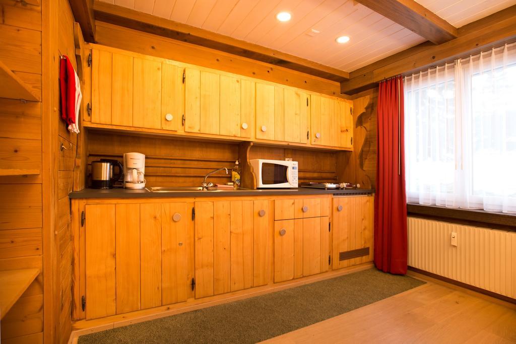 Mom - Alpine Boutique Apartments, Romantica, Near Grindelwald Terminal Room photo