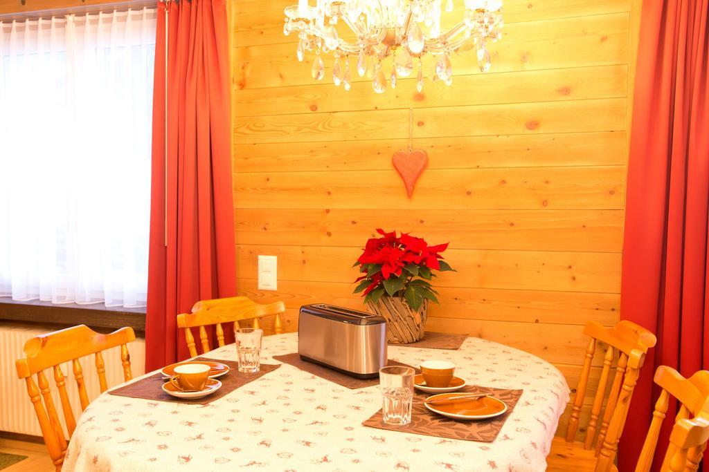 Mom - Alpine Boutique Apartments, Romantica, Near Grindelwald Terminal Room photo